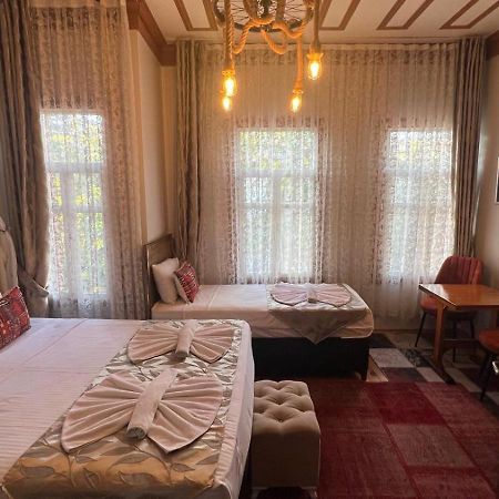 April Hotel イスタンブール エクステリア 写真