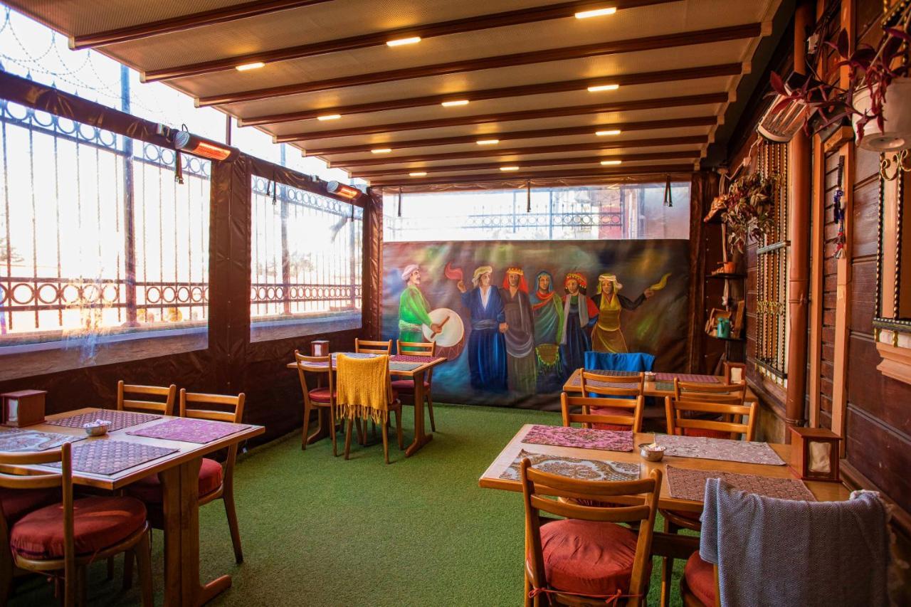 April Hotel イスタンブール エクステリア 写真