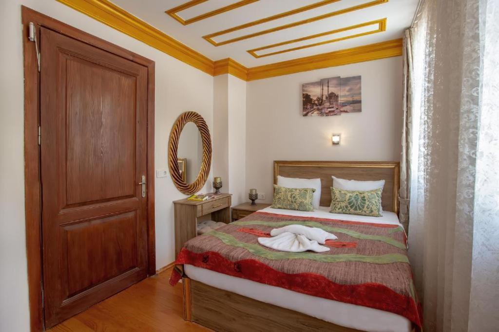 April Hotel イスタンブール エクステリア 写真